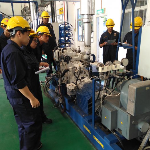 Diploma of Engineering Technology in Marine Engineering