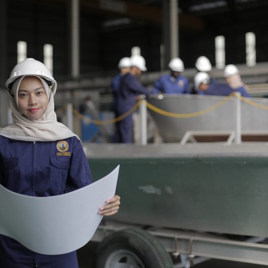 Diploma of Engineering Technology (Naval Architecture and Shipbuilding)