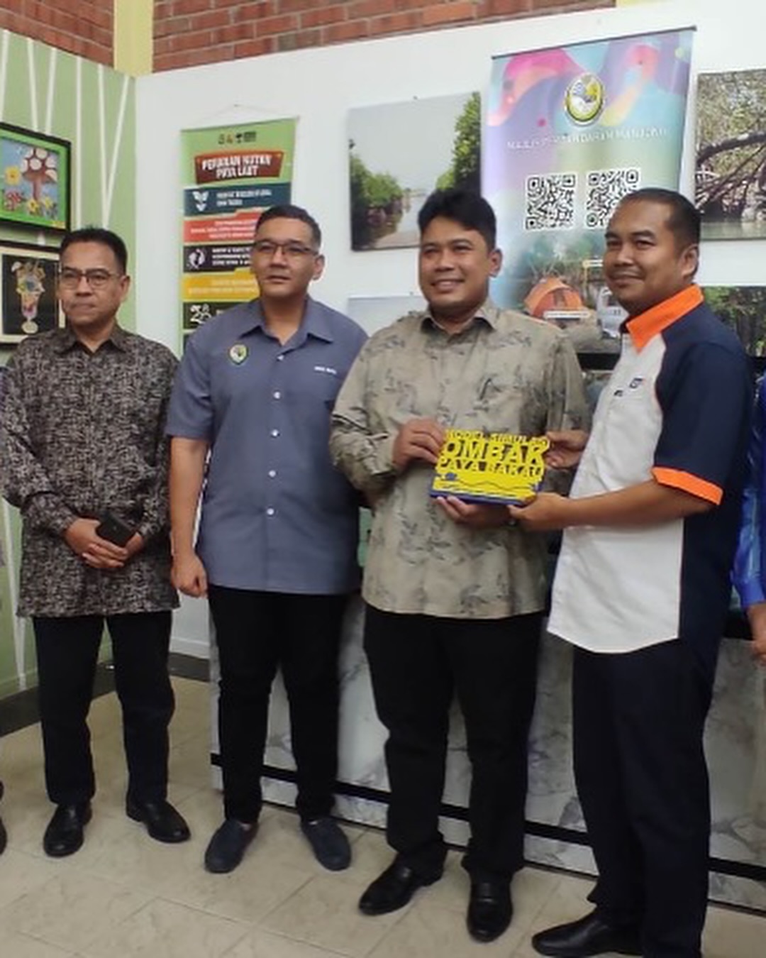 Ceremony for the Handover of the Mangrove Forest Simulation Tank as a Wave Breaker at Taman Paya Bakau, Bandar Lumut